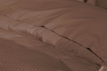 Housse de couette à pois en ton sur ton